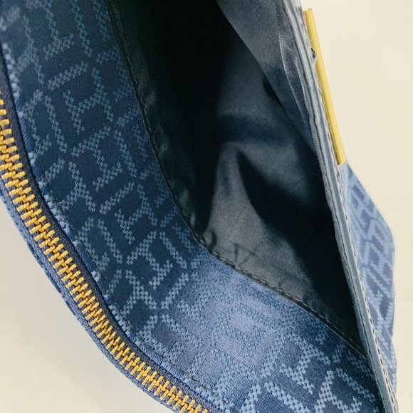 Tommy Hilfiger Womens Wristlet Makeup Bag Wallet Navy Blue TH Monogram Jacquard - Picture 7 of 11